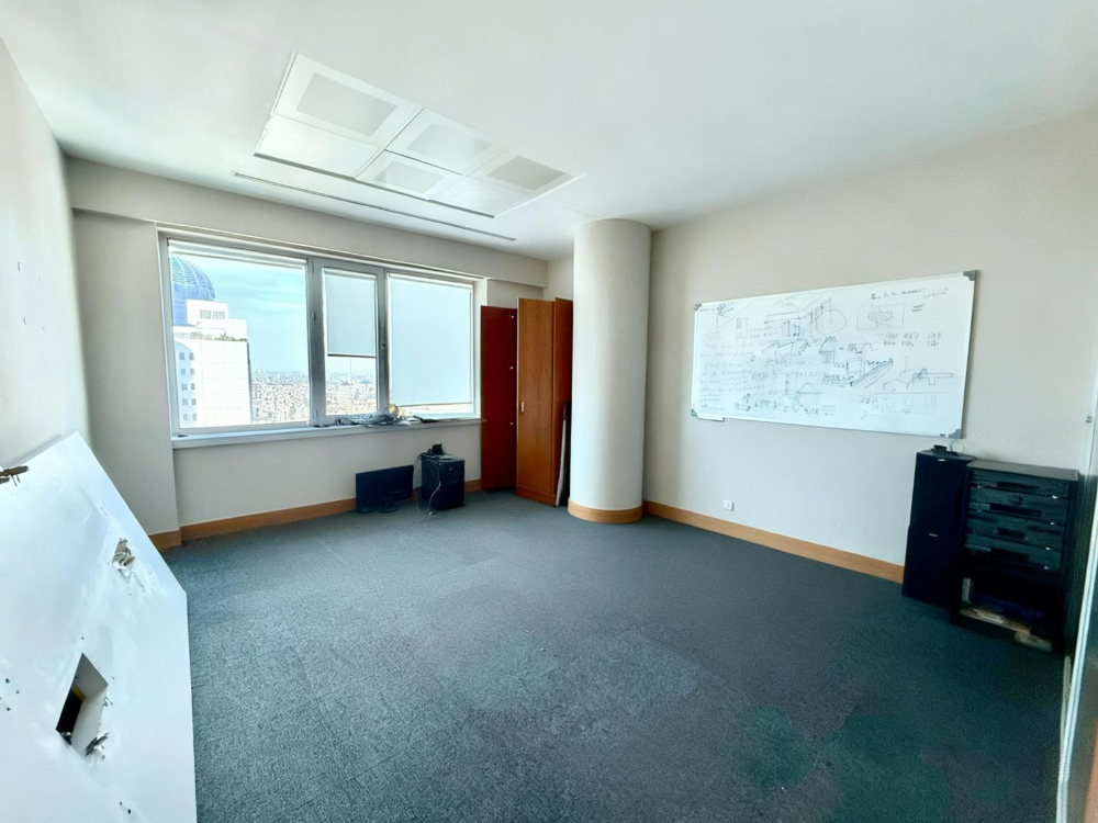 Levent Kiralık Ofis Metrocity 22.Kat Deniz Manzaralı 207m2 Dekorasyonlu Ofis;