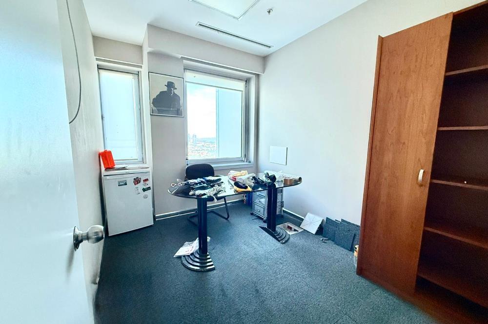 Levent Kiralık Ofis Metrocity 22.Kat Deniz Manzaralı 207m2 Dekorasyonlu Ofis;