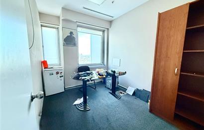 Levent Kiralık Ofis Metrocity 22.Kat Deniz Manzaralı 207m2 Dekorasyonlu Ofis;