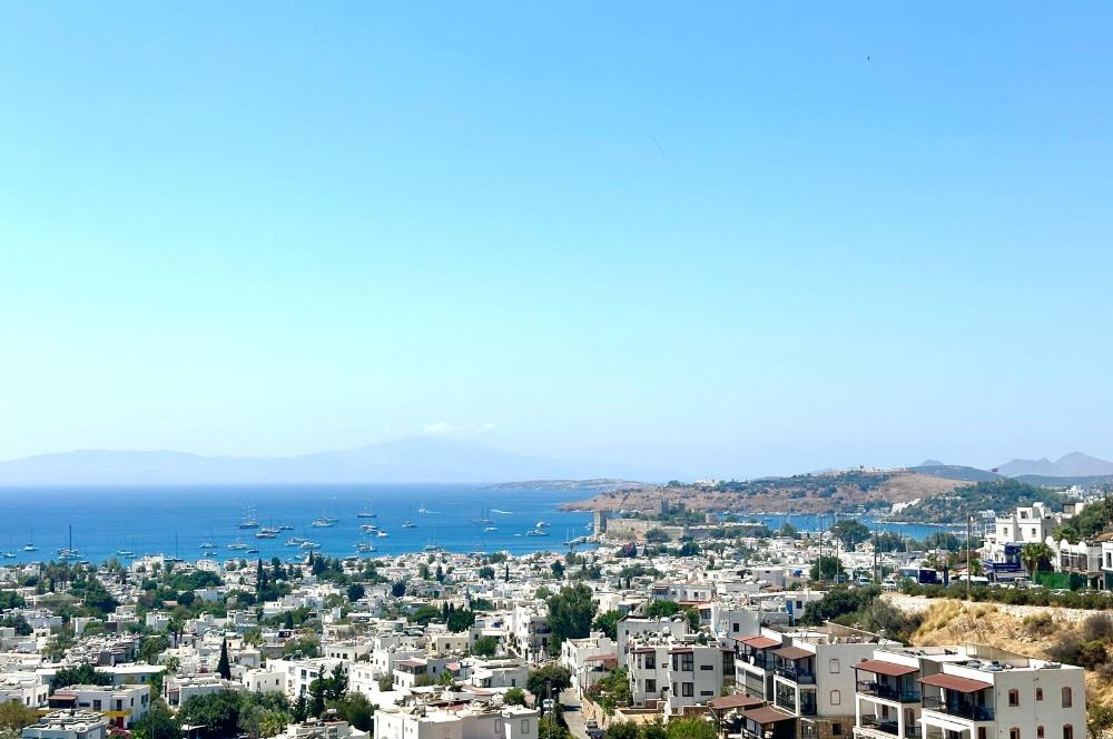 BODRUM UMURÇA MEVKİİNDE KALE VE DENİZ MANZARALI MÜSTAKİL VİLLA