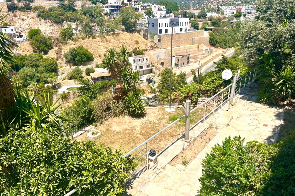BODRUM UMURÇA MEVKİİNDE KALE VE DENİZ MANZARALI MÜSTAKİL VİLLA