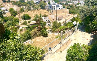 BODRUM UMURÇA MEVKİİNDE KALE VE DENİZ MANZARALI MÜSTAKİL VİLLA