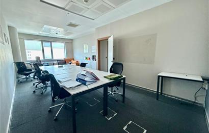 Levent Kiralık Ofis Metrocity 22.Kat Deniz Manzaralı 207m2 Dekorasyonlu Ofis;