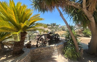 BODRUM UMURÇA MEVKİİNDE KALE VE DENİZ MANZARALI MÜSTAKİL VİLLA