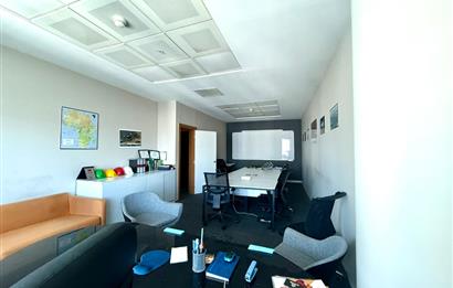 Levent Kiralık Ofis Metrocity 22.Kat Deniz Manzaralı 207m2 Dekorasyonlu Ofis;