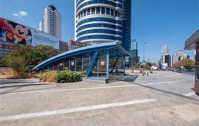 Levent Kiralık Ofis Metrocity 22.Kat Deniz Manzaralı 207m2 Dekorasyonlu Ofis;