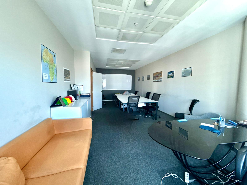 Levent Kiralık Ofis Metrocity 22.Kat Deniz Manzaralı 207m2 Dekorasyonlu Ofis;