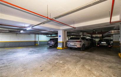 Levent Kiralık Ofis Metrocity 22.Kat Deniz Manzaralı 207m2 Dekorasyonlu Ofis;