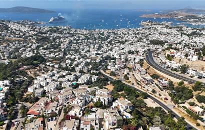 BODRUM UMURÇA MEVKİİNDE KALE VE DENİZ MANZARALI MÜSTAKİL VİLLA