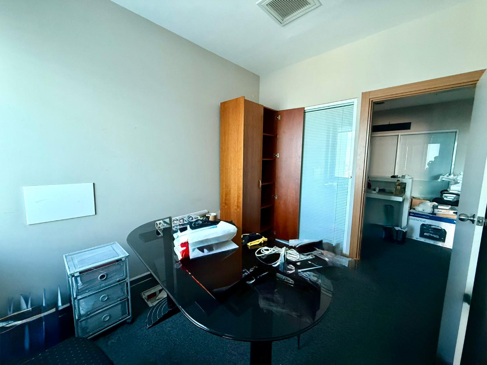 Levent Kiralık Ofis Metrocity 22.Kat Deniz Manzaralı 207m2 Dekorasyonlu Ofis;