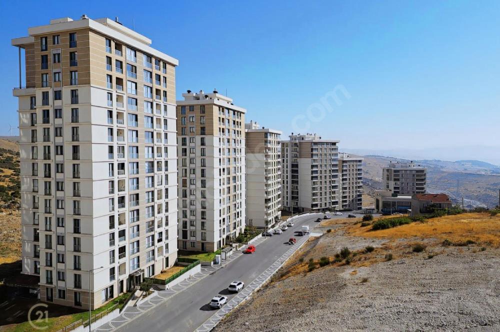 C21 BAL'DAN BALTOK SİTESİNDE KULLANIŞLI 3+1 DAİRE