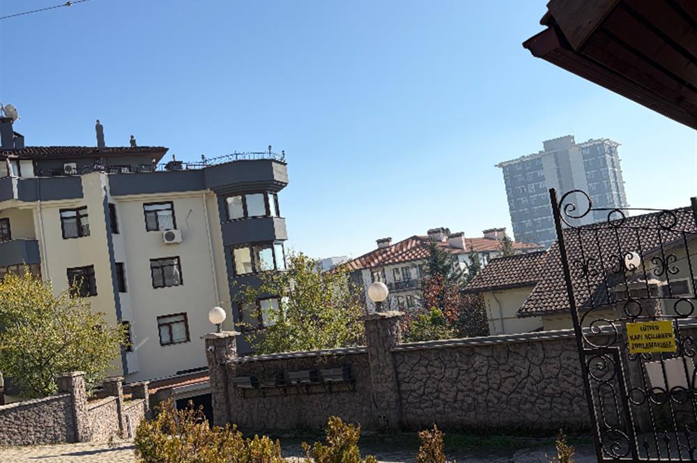 DÜZCE MERKEZ KONURALP MAH. SATILIK VİLLA