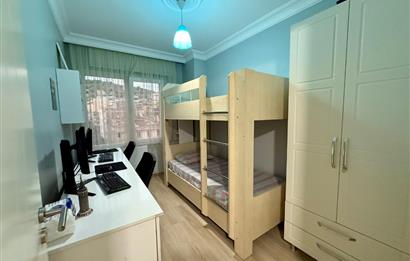 Fırsat! 3+1 Ebeveyn Banyolu Daire Metroya Yürüme Mesafesi