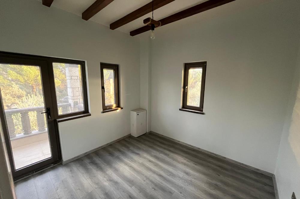 GEÇMİŞİN ESTETİĞİ,BUGÜNÜN KONFORU,GÜRE'DE ZAMANSIZ BİR TAŞ VİLLA