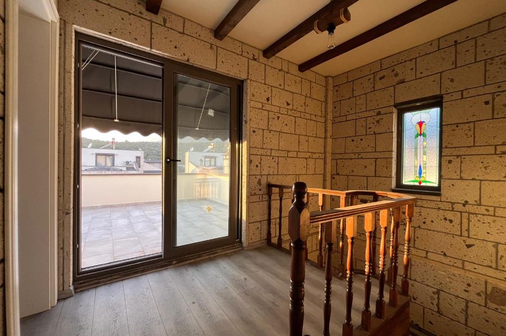 GEÇMİŞİN ESTETİĞİ,BUGÜNÜN KONFORU,GÜRE'DE ZAMANSIZ BİR TAŞ VİLLA