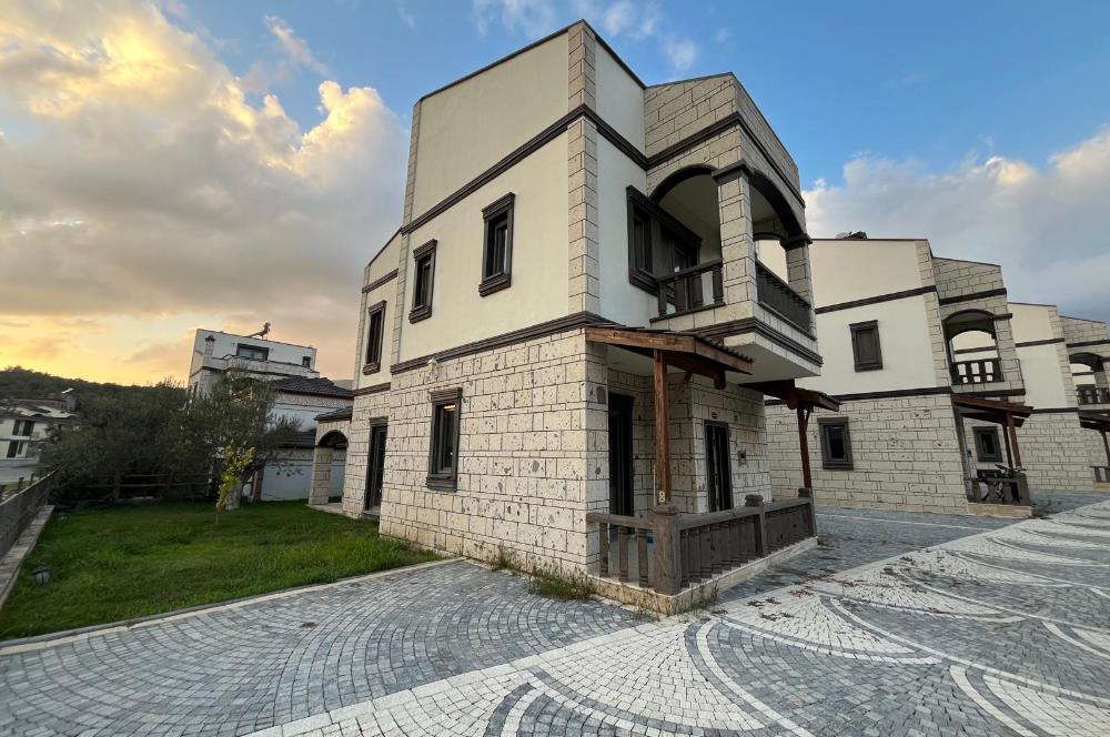 GEÇMİŞİN ESTETİĞİ,BUGÜNÜN KONFORU,GÜRE'DE ZAMANSIZ BİR TAŞ VİLLA