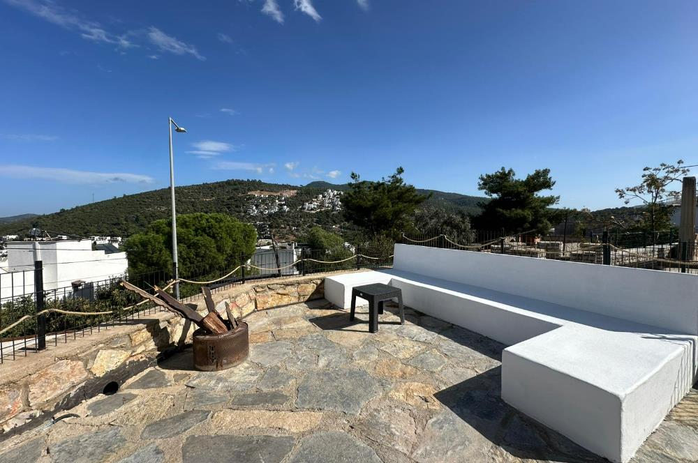 Bodrum Torba da Deniz Manzaralı Kiralık Bahçeli Villa