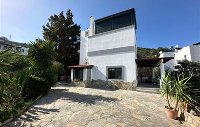 Bodrum Torba da Deniz Manzaralı Kiralık Bahçeli Villa