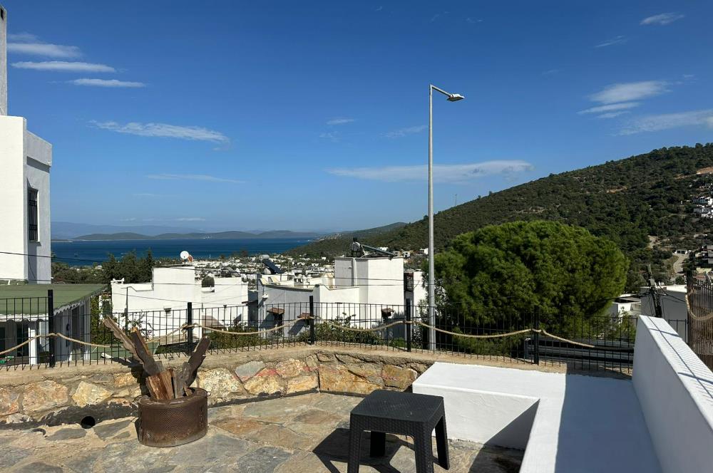 Bodrum Torba da Deniz Manzaralı Kiralık Bahçeli Villa