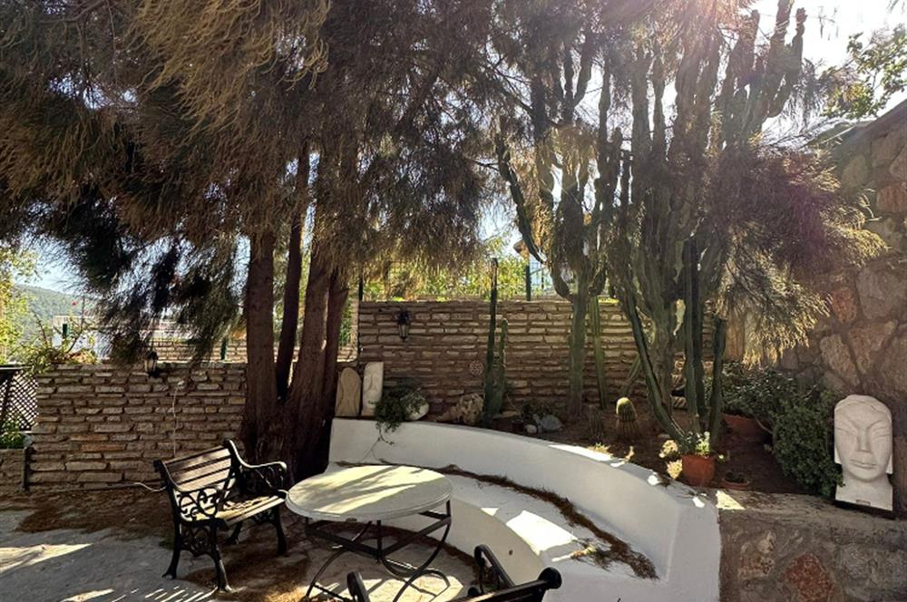 Bodrum Torba da Deniz Manzaralı Kiralık Bahçeli Villa