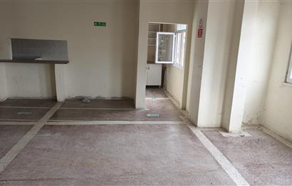 SULTANBEYLİ TURGUTREİS MAHALLESİNDE 500M2 İMALATHANE