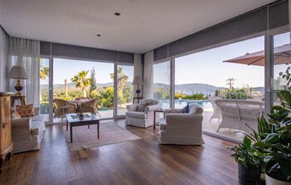 Adabükü Panoramik Deniz ve Koy Manzaralı Satılık Müstakil Villa