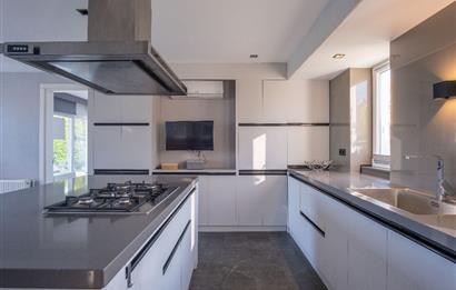 Adabükü Panoramik Deniz ve Koy Manzaralı Satılık Müstakil Villa