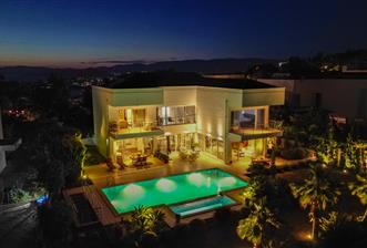 Adabükü Panoramik Deniz ve Koy Manzaralı Satılık Müstakil Villa - 8 - 29765