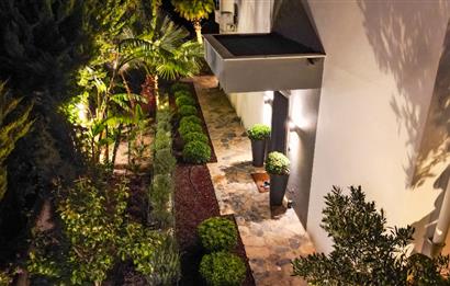 Adabükü Panoramik Deniz ve Koy Manzaralı Satılık Müstakil Villa