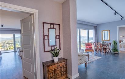 Adabükü Panoramik Deniz ve Koy Manzaralı Satılık Müstakil Villa