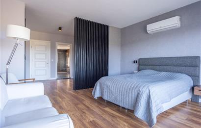 Adabükü Panoramik Deniz ve Koy Manzaralı Satılık Müstakil Villa