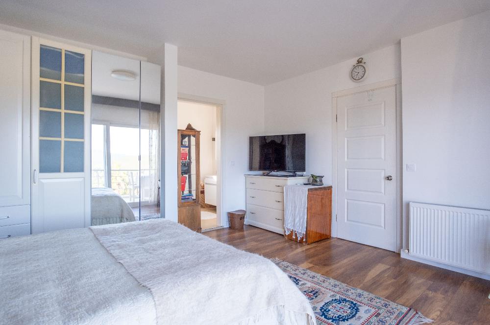 Adabükü Panoramik Deniz ve Koy Manzaralı Satılık Müstakil Villa