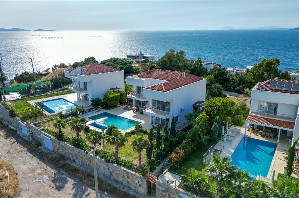 Adabükü Panoramik Deniz ve Koy Manzaralı Satılık Müstakil Villa
