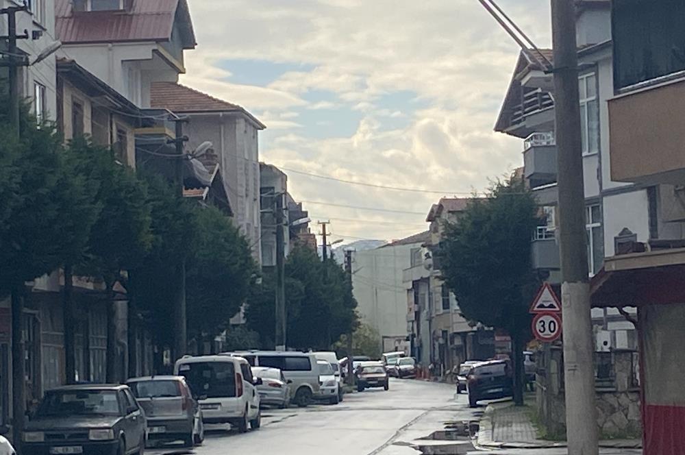 C21 İZ'DEN SERDİVAN ARABACIALANINDA SATILIK İŞ YERİ