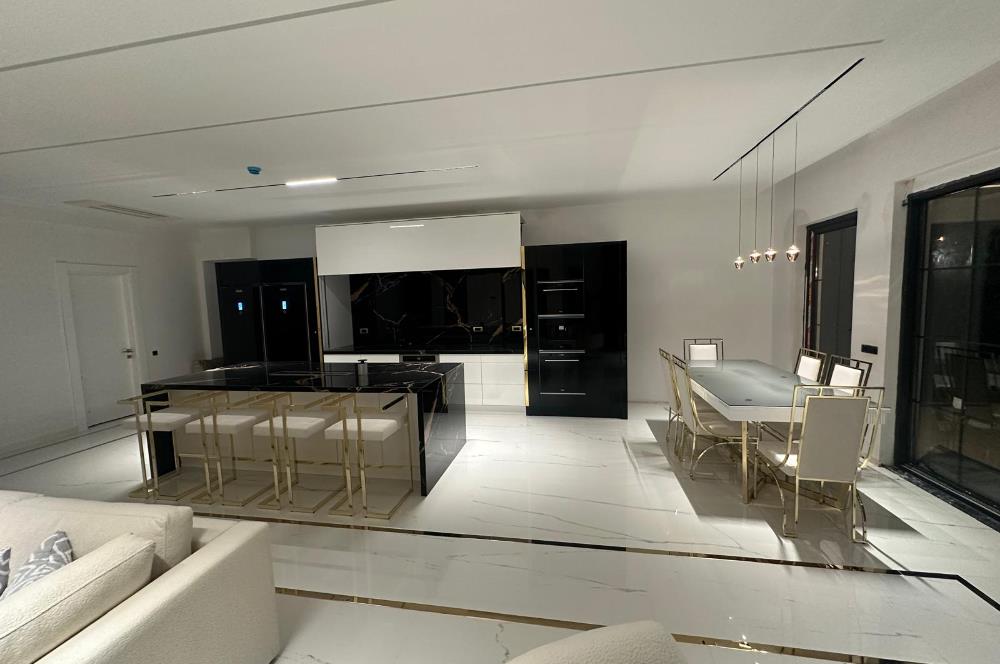 Bodrum Akyarlar 1.200 m2 Arsa Paylı Tam Müstakil Villa 