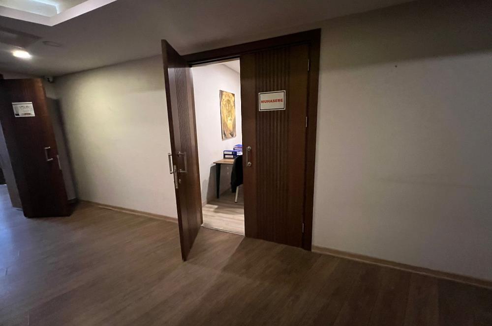 Kartal'da Eşyalı Kiralık Ofis Katı