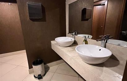 Kartal'da Eşyalı Kiralık Ofis Katı