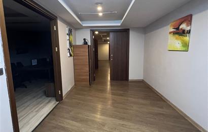 Kartal'da Eşyalı Kiralık Ofis Katı
