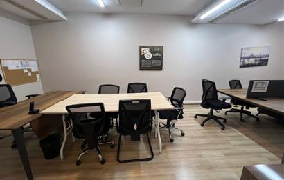 Kartal'da Eşyalı Kiralık Ofis Katı