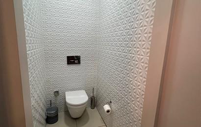 Kartal'da Eşyalı Kiralık Ofis Katı