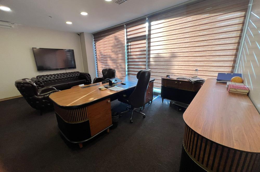 Kartal'da Eşyalı Kiralık Ofis Katı