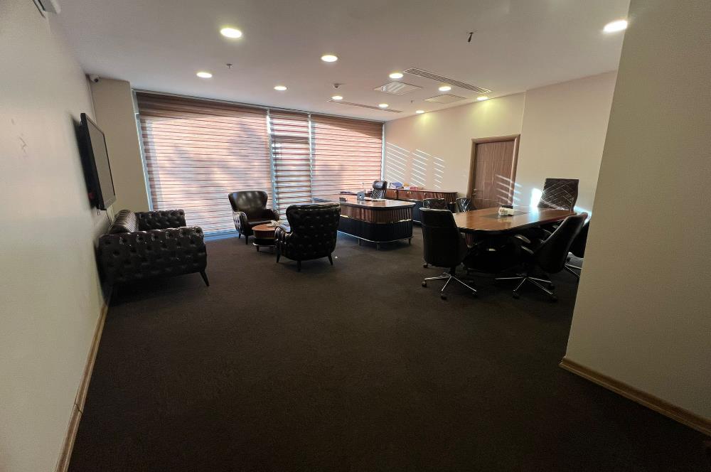 Kartal'da Eşyalı Kiralık Ofis Katı