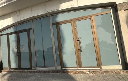 Kartal'da Eşyalı Kiralık Ofis Katı