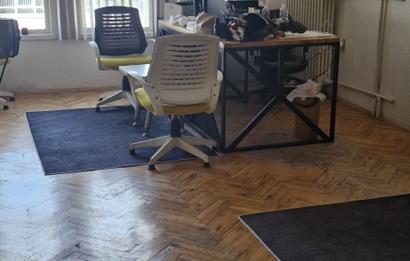 NECATİBEY HANIMELİ SOKAK'TA 1+1 SATILIK OFİS