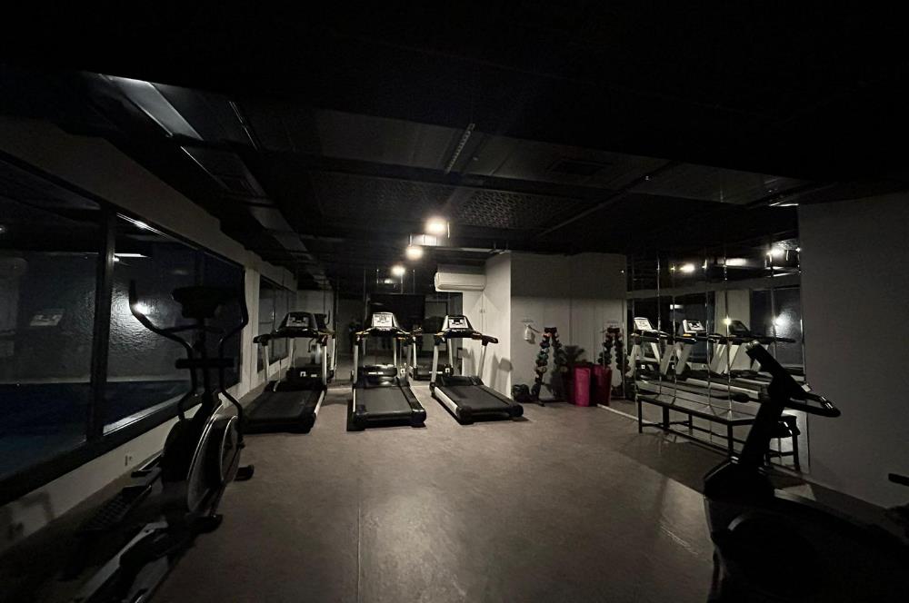 LA MARİN KARTALDA HAVUZ MANZARALI SATILIK KULLANIŞLI BOŞ 2+1 DA