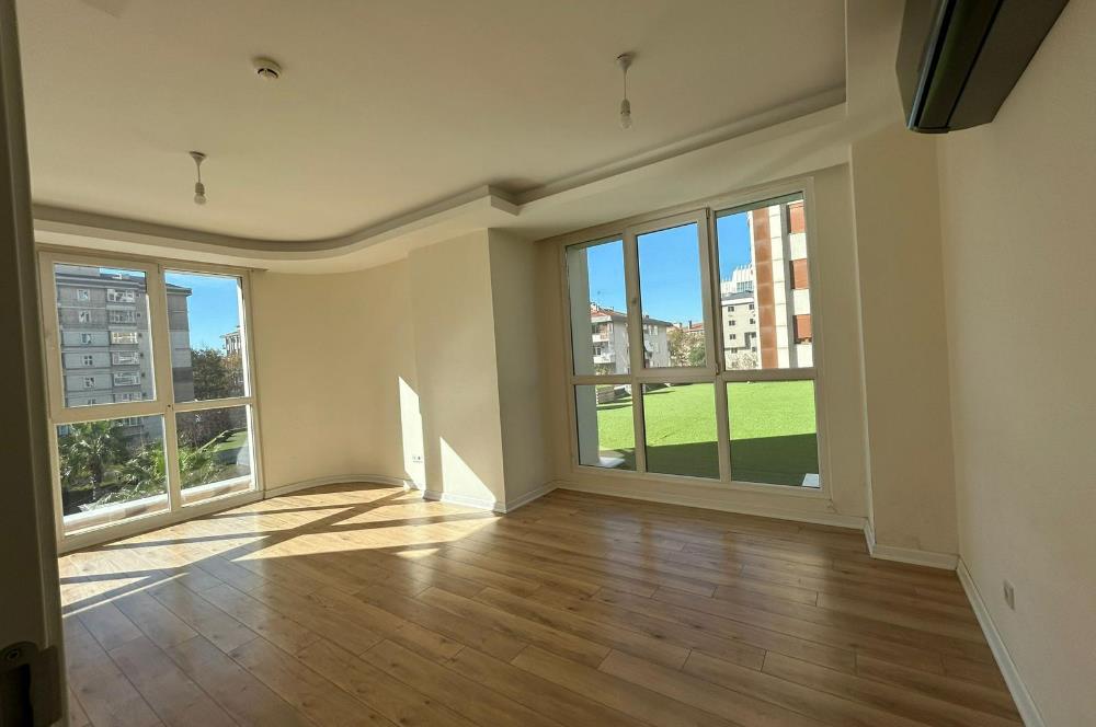 LA MARİN KARTALDA HAVUZ MANZARALI SATILIK KULLANIŞLI BOŞ 2+1 DA