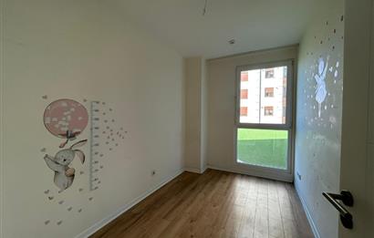 LA MARİN KARTALDA HAVUZ MANZARALI SATILIK KULLANIŞLI BOŞ 2+1 DA