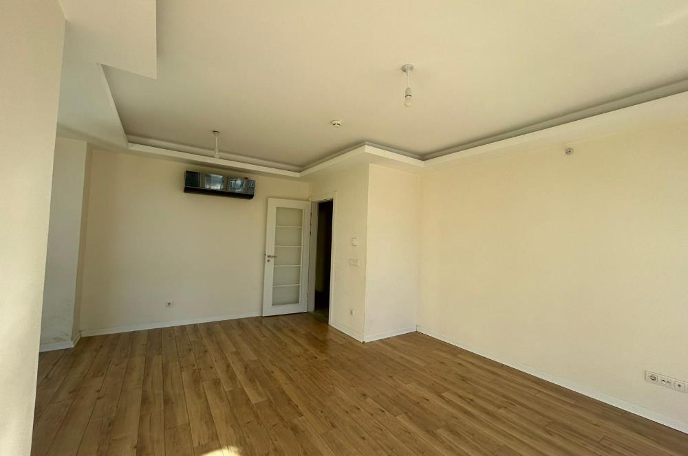 LA MARİN KARTALDA HAVUZ MANZARALI SATILIK KULLANIŞLI BOŞ 2+1 DA