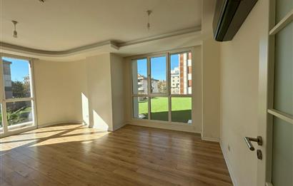 LA MARİN KARTALDA HAVUZ MANZARALI SATILIK KULLANIŞLI BOŞ 2+1 DA