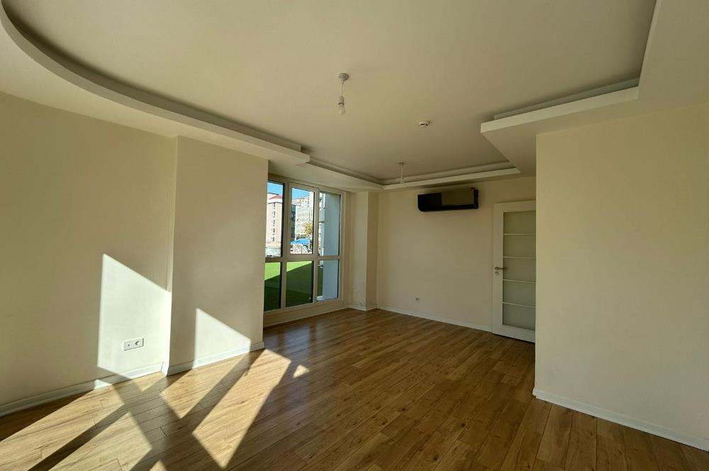 LA MARİN KARTALDA HAVUZ MANZARALI SATILIK KULLANIŞLI BOŞ 2+1 DA